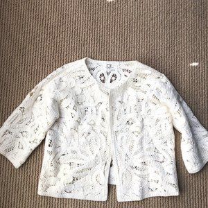 Anthropologie Brand, trendy white cover